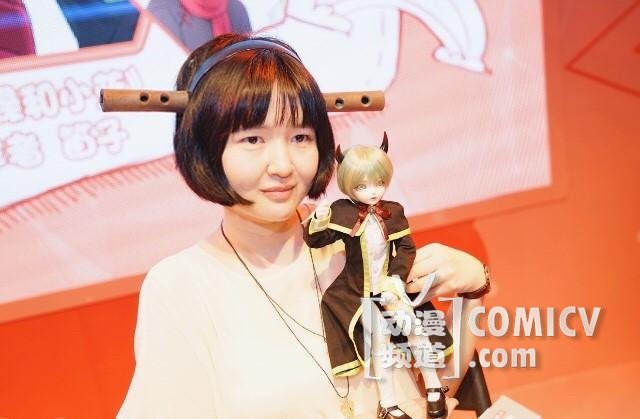 粉丝的爱根本挡不住!小新&笛子联合签绘全记录!