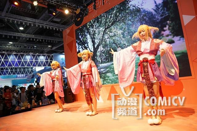 粉丝的爱根本挡不住!小新&笛子联合签绘全记录!