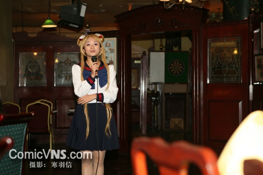 2008“动漫宝贝”冠军获得者代表各参赛选手致词 CV通讯社记者 寒羽信 现场图片